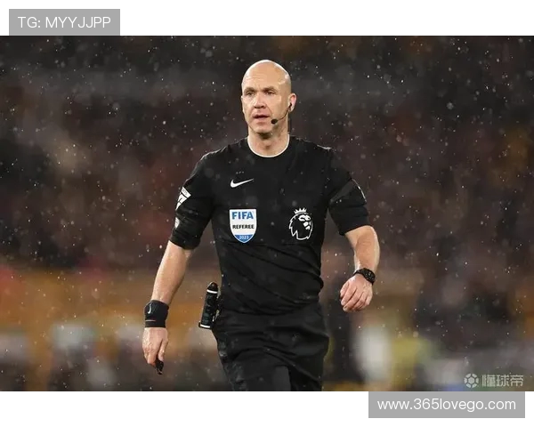 《《官方：安东尼-泰勒主哨曼城与伯恩茅斯焦点战》》